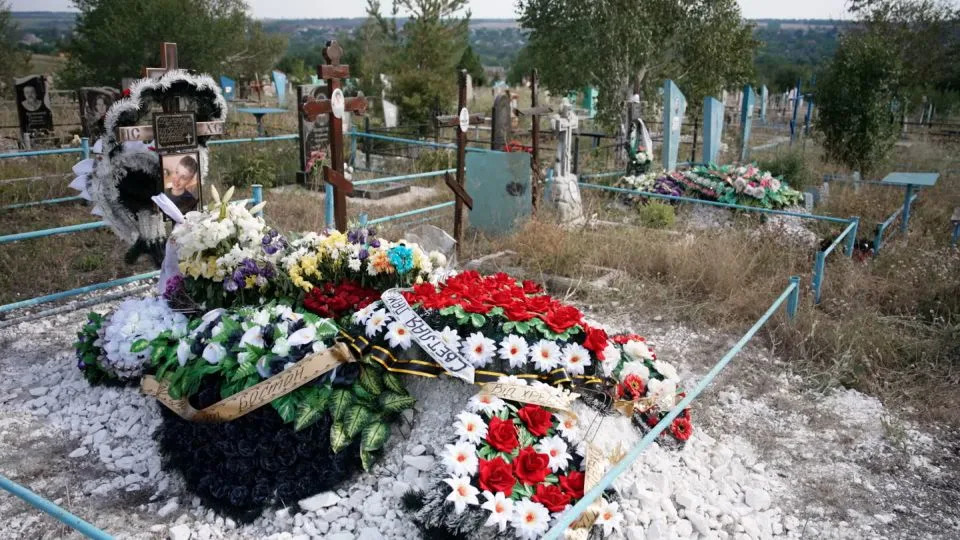 Tymur Hryhorenko’s grave in Kramatorsk.  - CNN