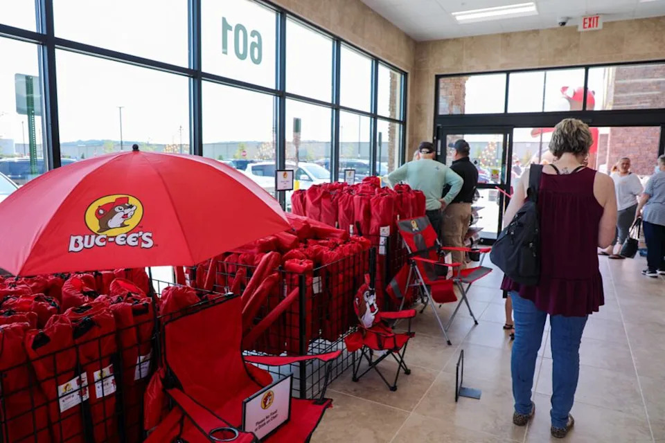 Here are some more photos from Buceee's in Calhoun, Ga.