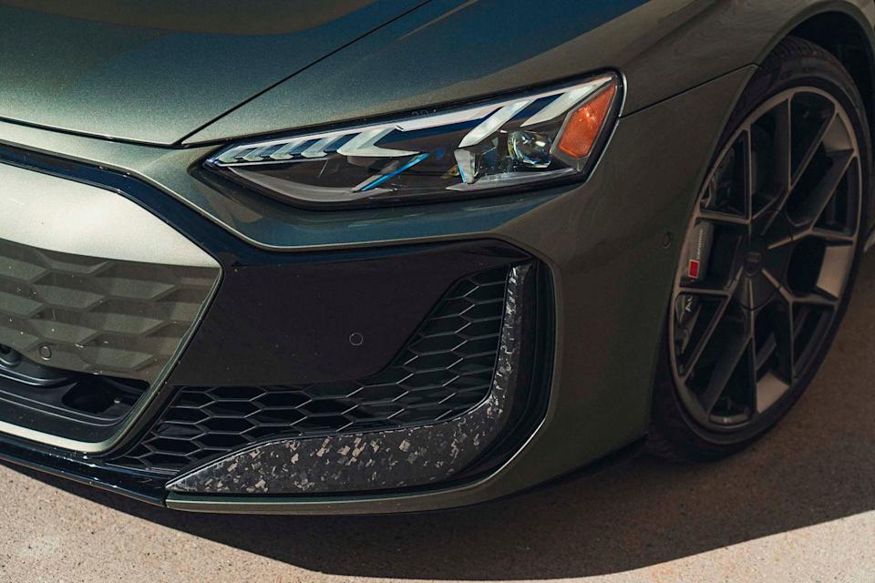 2025 audi rs etron gt performance