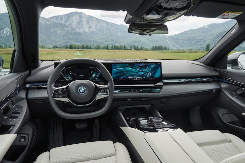 2025 BMW 5 SeriesBMW