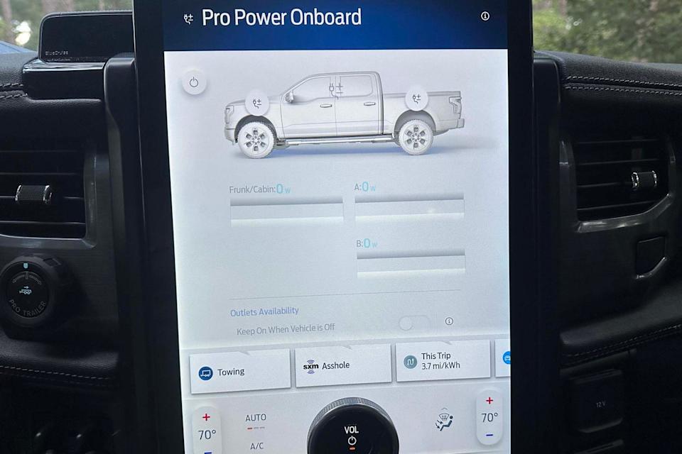 2025 ford f150 lightning flash