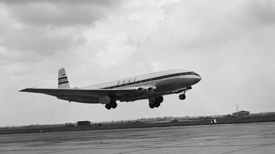 El primer DH106 Comet 1A entró en servicio comercial en mayo de 1952, conectando Londres con Johannesburgo. - Central Press/Hulton Archive/Getty Images
