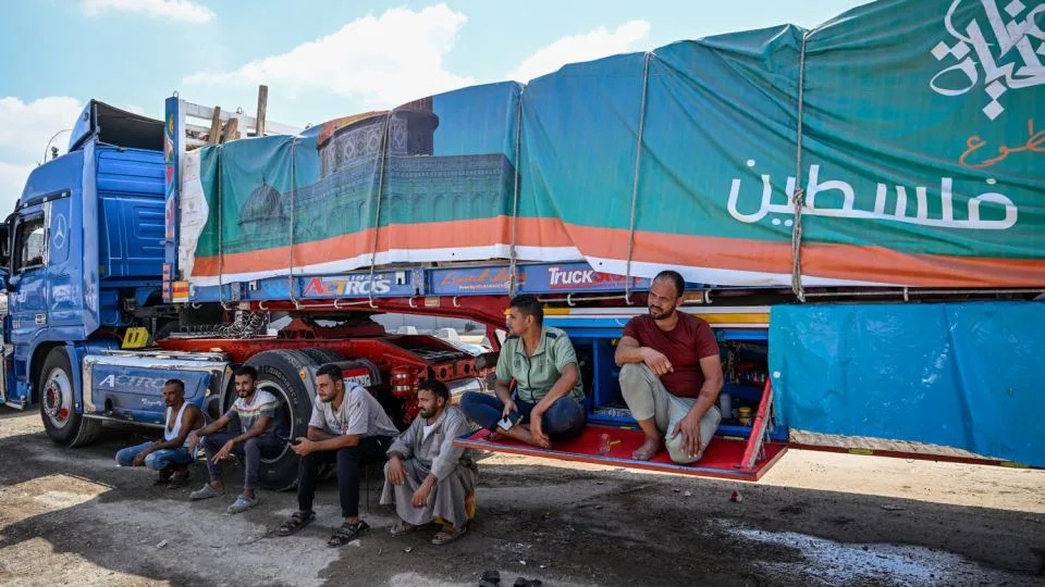 What the Gaza blockade looks like through the eyes of Egyptian truck drivers and aid workers