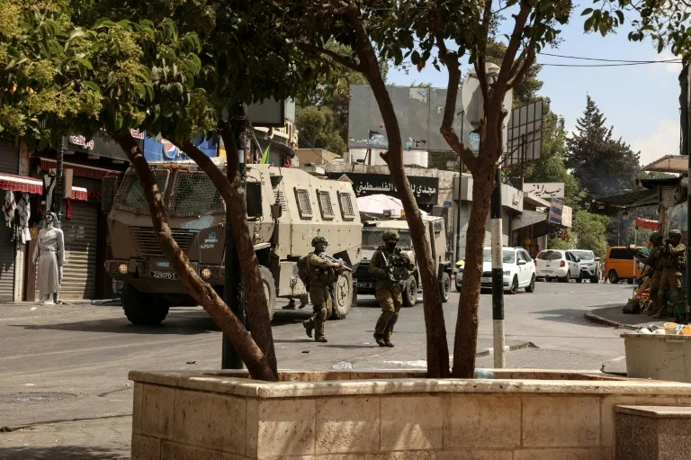 Israel raid wounds 14 in West Bank's Ramallah: Red Crescent