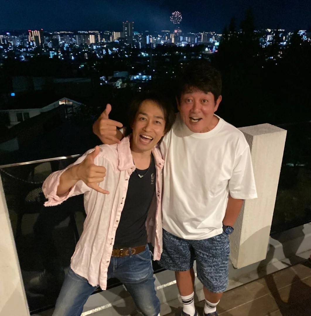 「2人とも変わらない！」元光GENJI山本淳一とTUBE前田亘輝〝数十年ぶり再会2ショット〟に反響「お2人揃って豪華」「サマ―ドリ―ムが聴こえてきそう」