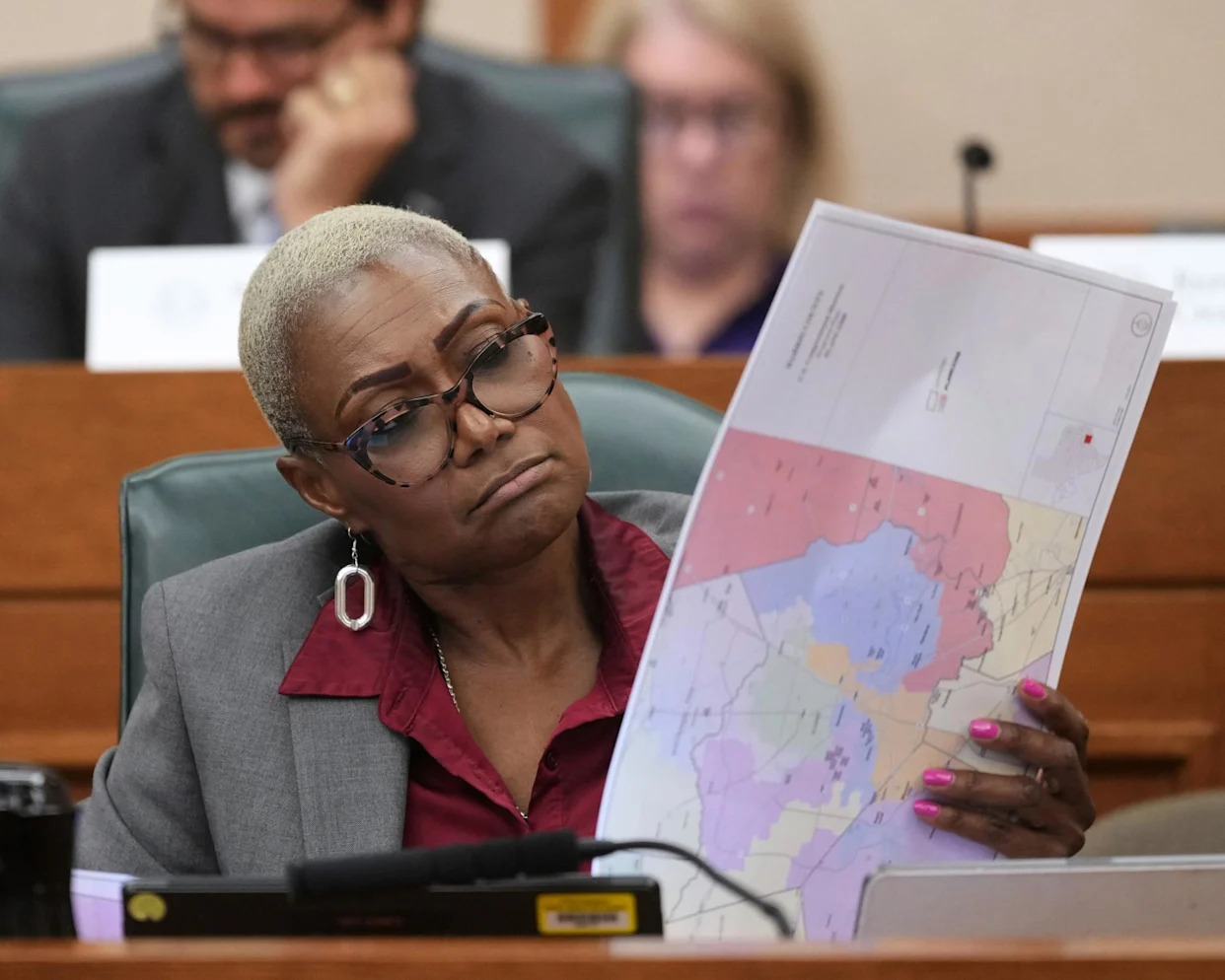 Texas Democrats flee state to prevent vote on redrawing congressional map