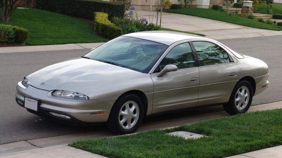 Oldsmobile Aurora