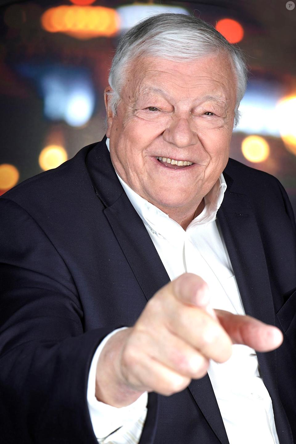 Fabrice a un célèbre nom de famille : pourquoi l'animateur phare des années 70-80 n'a jamais voulu s'en servir publiquement ?