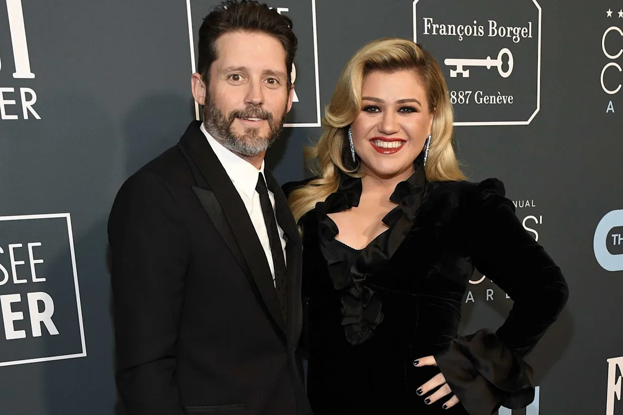 Kelly Clarkson Reveals That Ex Brandon Blackstock 'Has Been Ill,' Postpones Residency to 'Be Fully Present' for Their Kids