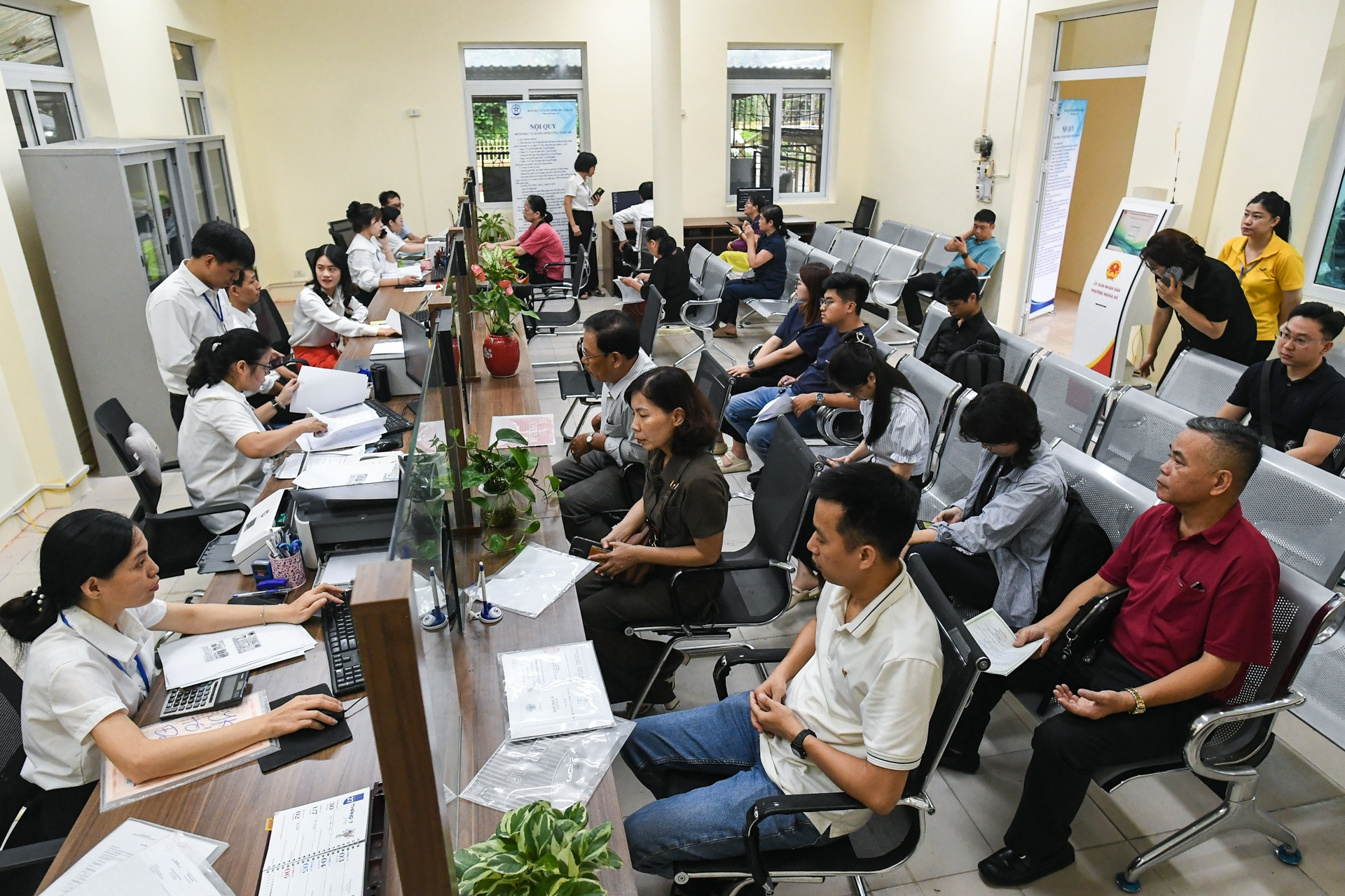 Bộ Nội vụ trả lời về thời gian tính chế độ tinh giản biên chế theo Nghị định 154