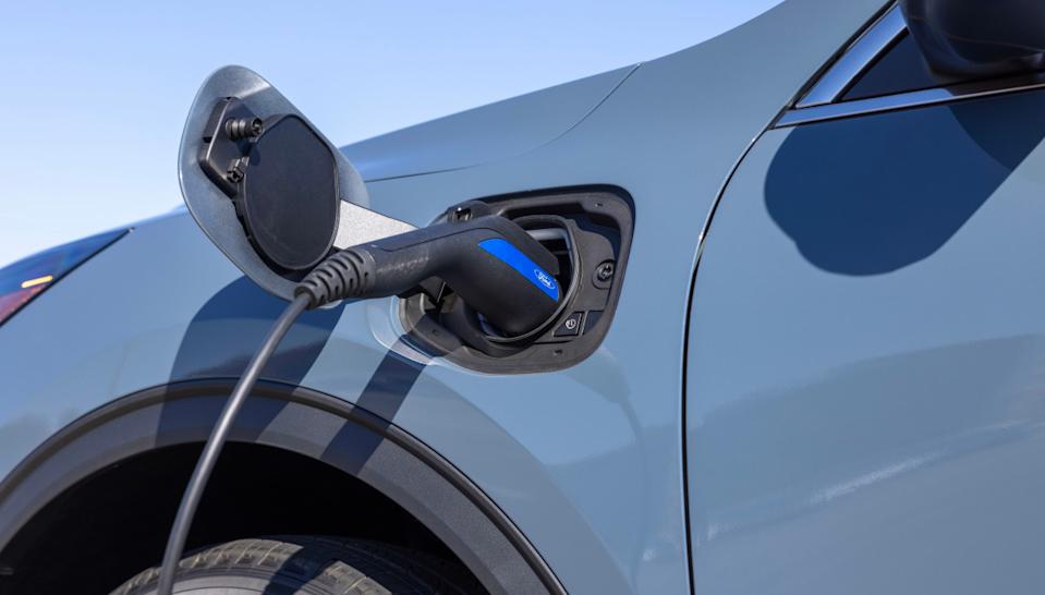 Ford Offers Compelling 2025 Escape PHEV Lease Deal For August