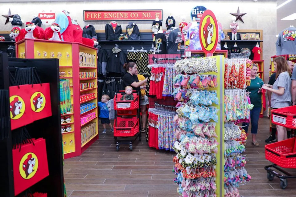 Here are some more photos from Buceee's in Calhoun, Ga.