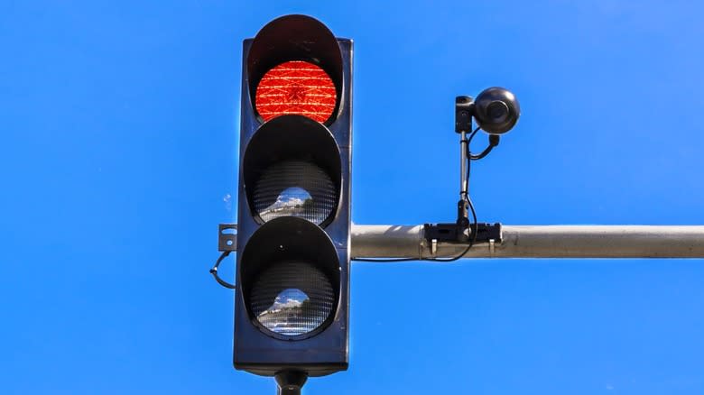 Here's What Those Small Cameras On Top Of Traffic Lights Are For