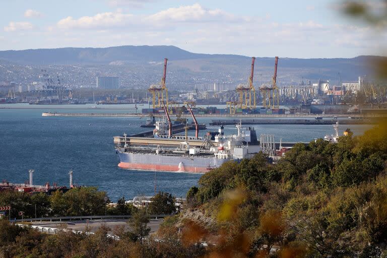 Un petrolero ruso en el puerto Novorossiysk (Archivo)
