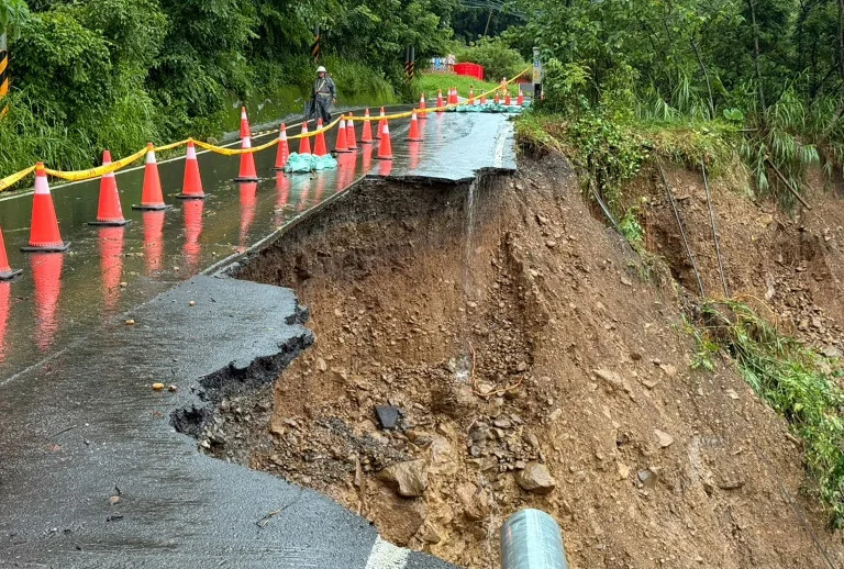 Torrential rain in Taiwan kills four over past week