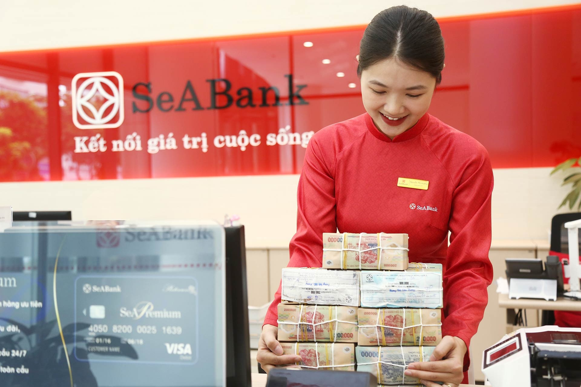SeABank và AFS làm rõ thông tin liên quan tới hợp đồng chuyển nhượng Công ty PTF