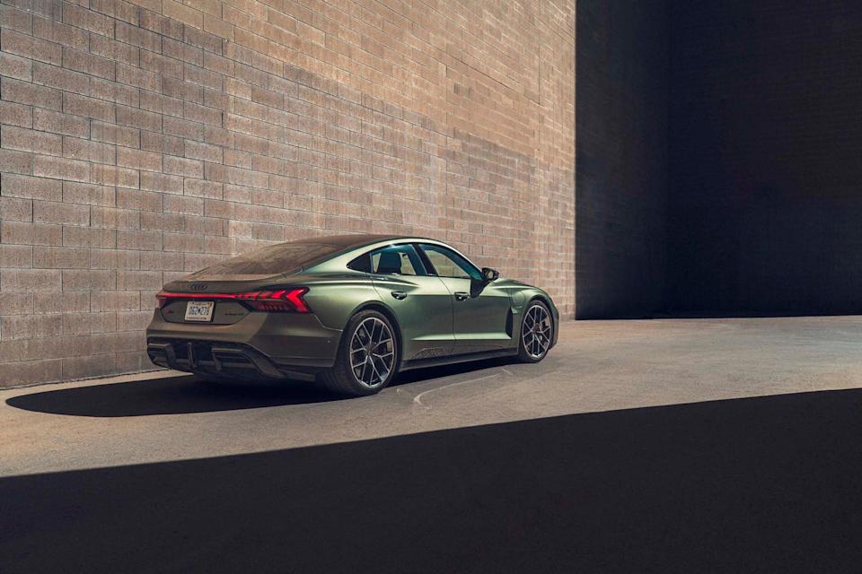 2025 audi rs etron gt performance