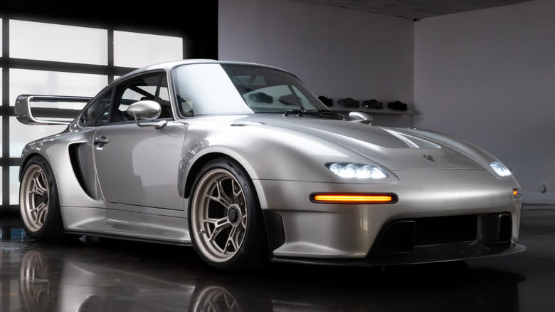 Gunther Werks F-26 Is A Bonkers 1,000-HP Slantnose Porsche 911