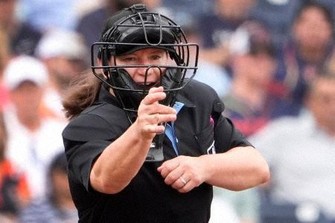 大リーグ初の女性審判デビューへ　ブレーブス－マーリンズ戦