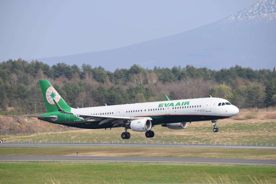 育嬰留停影響調薪 桃園空服員工會爭取長榮航空啟動返還薪資協商