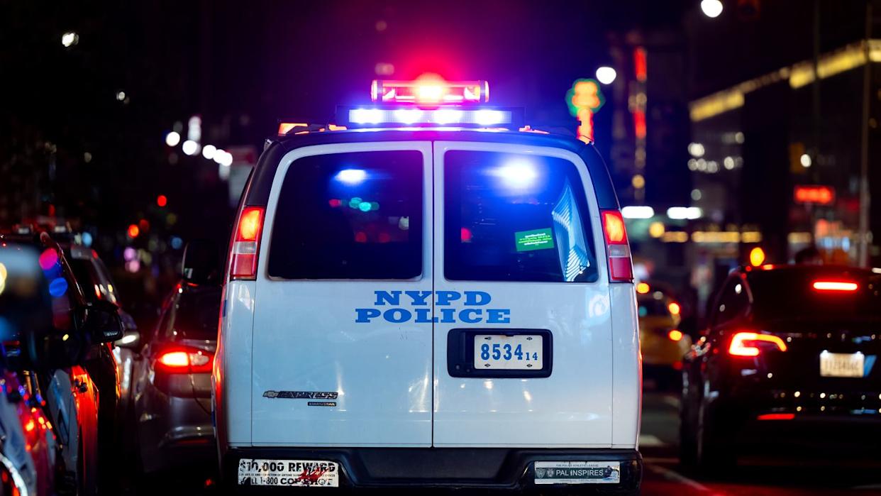 NYPD Searching for Lamborghini Driver Who Allegedly Hit Pedicab, Officer in Times Square