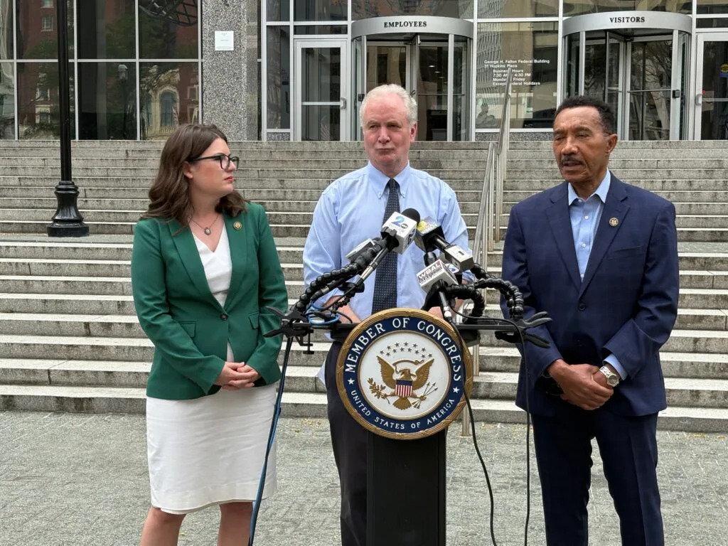 Maryland lawmakers tour ICE facility two weeks after being turned away