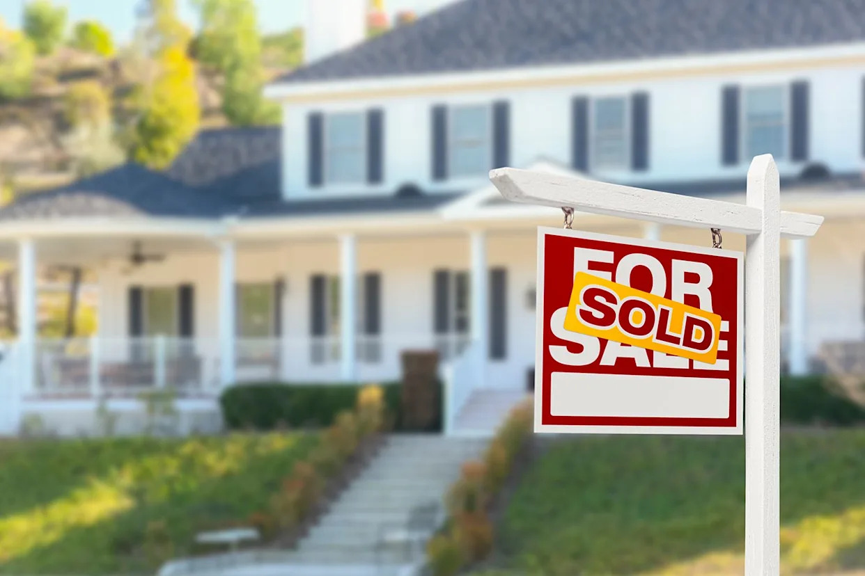 Son Sends Parents Money Every Month to Help Pay Their Mortgage. Then They Get Upset When He Asks to Be on the Deed