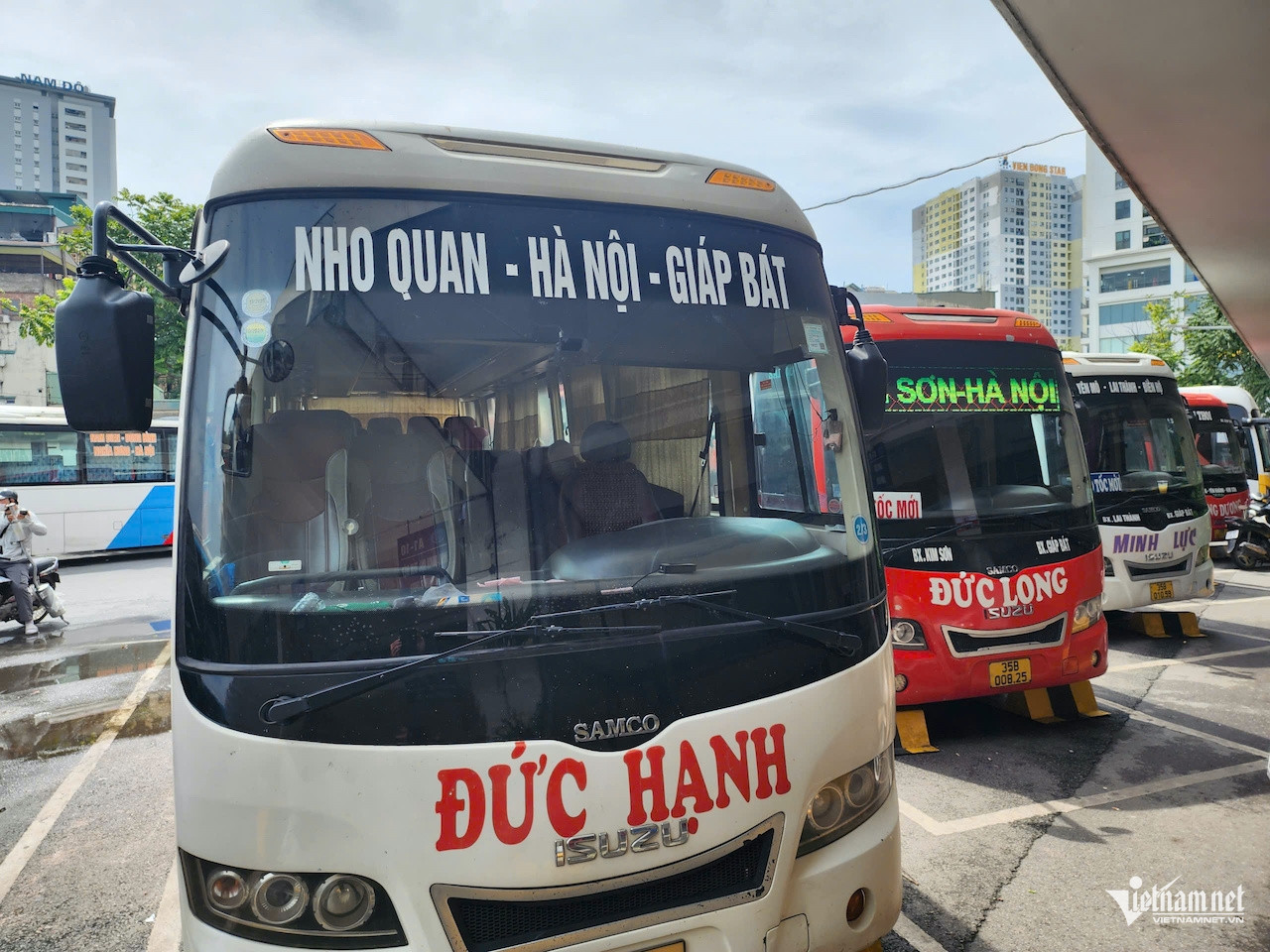 Lưu lượng tăng vọt, đi xe khách ra vào Hà Nội xem diễu binh dịp 2/9 cần lưu ý gì?