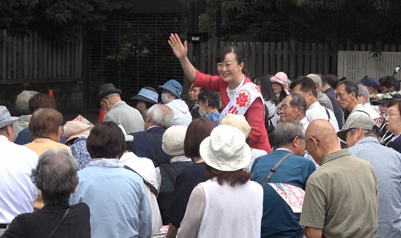 ＜動画ルポ都議選＞自民VS「自民」　逆風で際立つ公認の威力