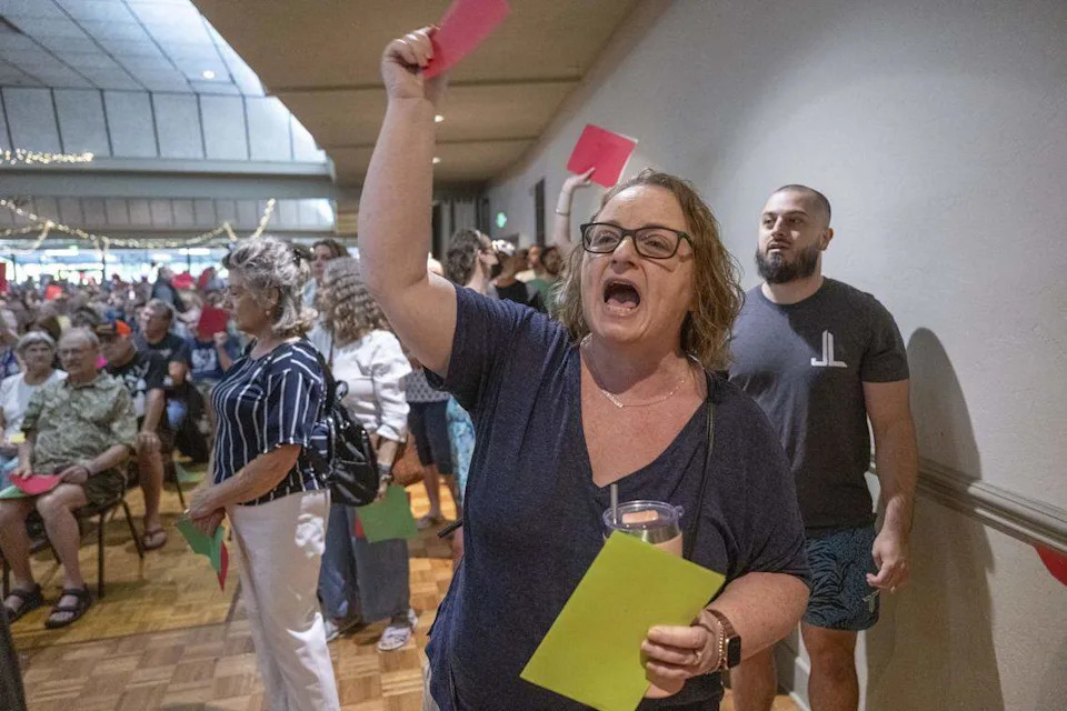 Hundreds boo GOP Rep. Doug LaMalfa at raucous Northern California town hall