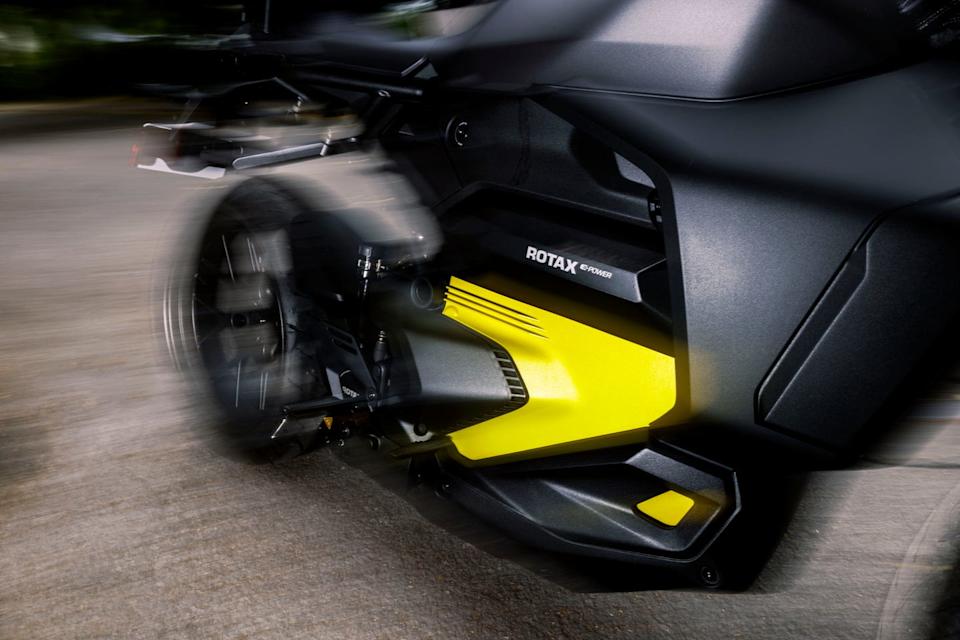 2025 canam origin and pulse