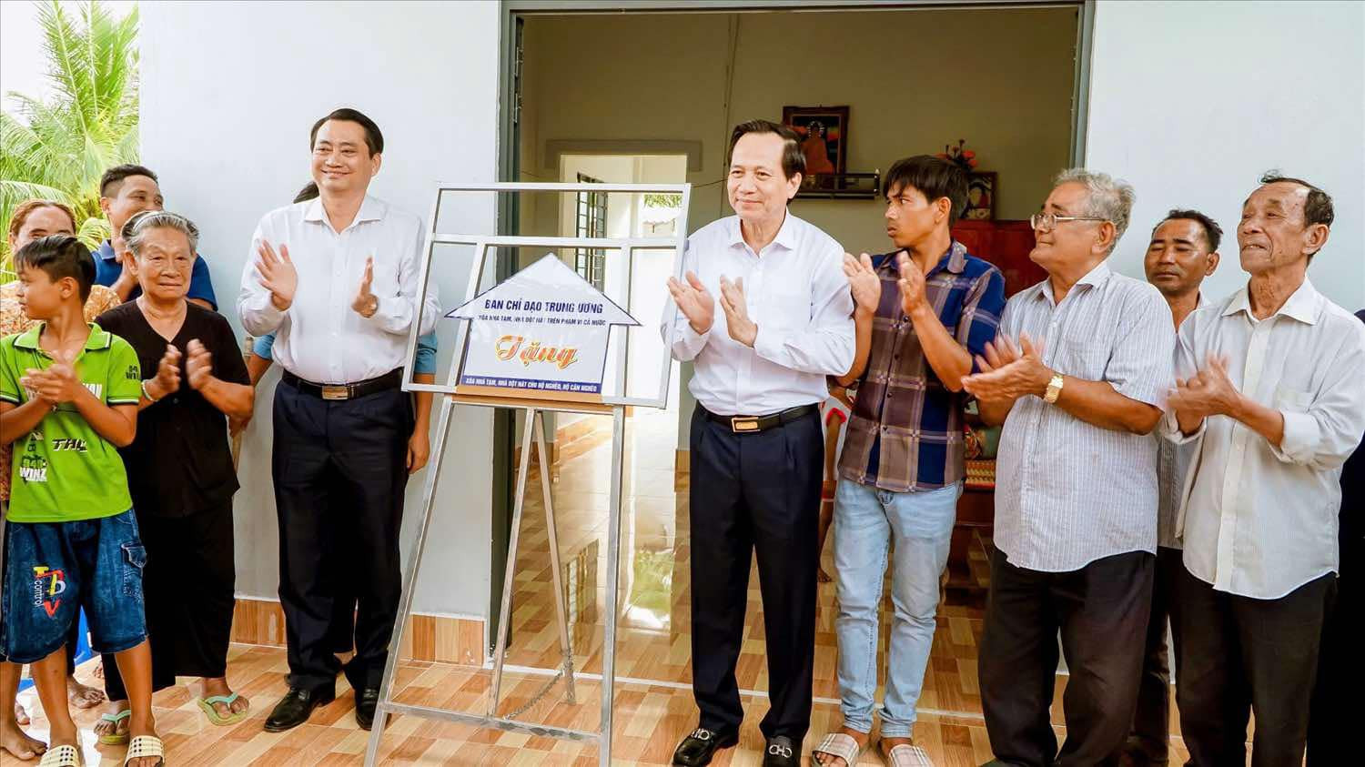 Xóa nhà tạm là 1 trong 250 công trình, dự án lớn chào mừng 80 năm Quốc khánh
