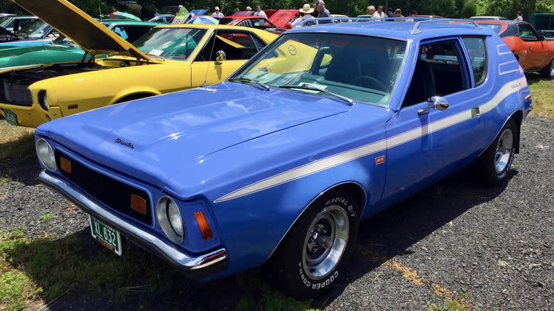 A blue and white AMC Gremlin