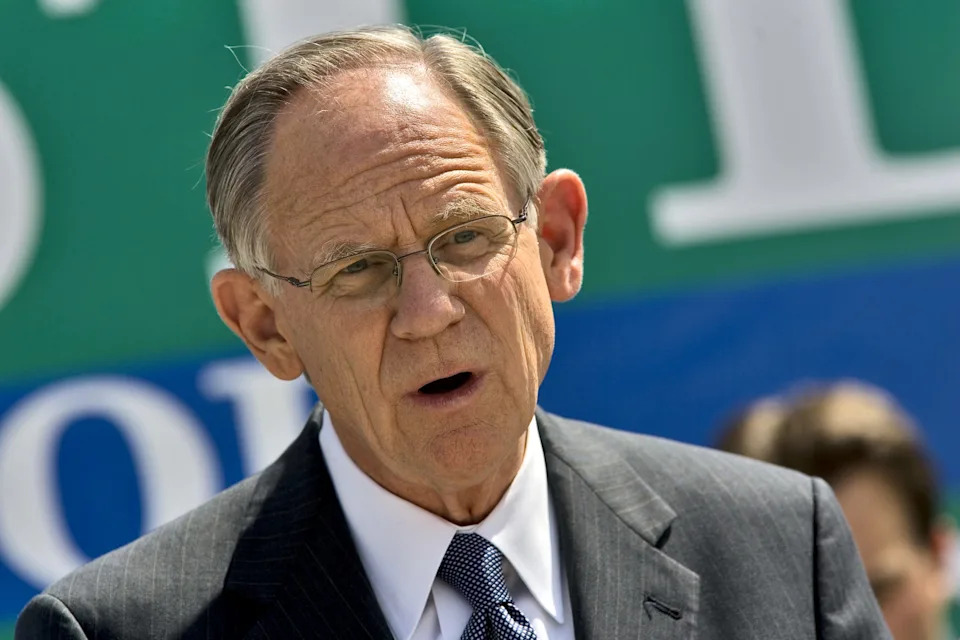 Mike Castle's decency, dedication recalled as Delaware mourns longtime congressman