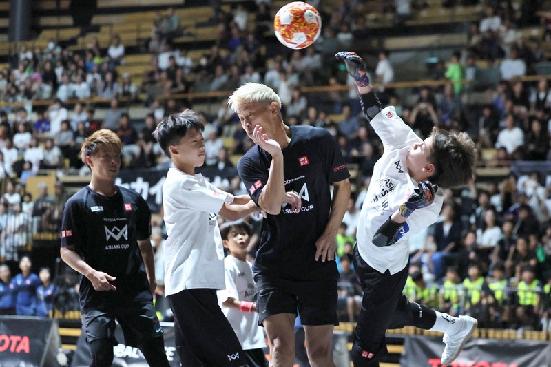 4人制サッカー「4v4」アジア杯　考案者の本田圭佑さんらも登場