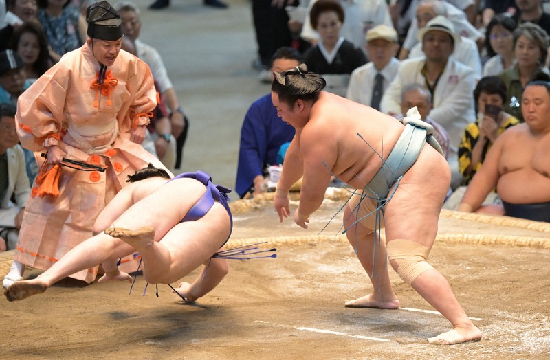 平幕・琴勝峰が初優勝　弟は新入幕の琴栄峰　大相撲名古屋場所