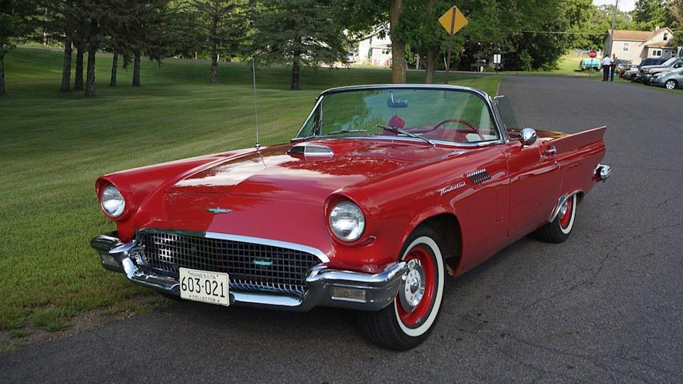 1957 Ford Thunderbird