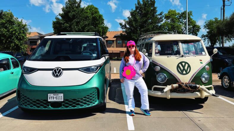 The 2025 VW ID. Buzz and a vintage VW bus