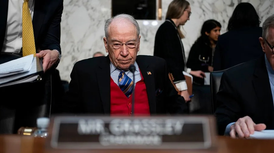 Trump ratchets up ‘blue slip’ battle with Grassley