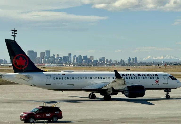 Air Canada cancels flights over strike threat