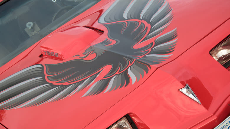 What Kind Of Bird Did Pontiac Put On The Hood Of Trans-Ams?