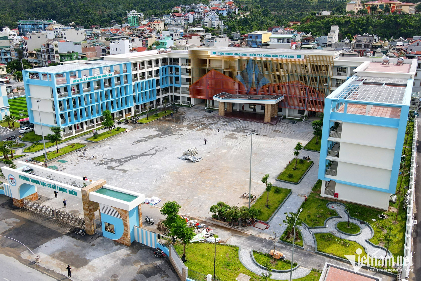 Ngắm ngôi trường THCS hiện đại bậc nhất Quảng Ninh