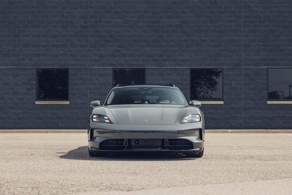 2025 porsche taycan sport turismo gts