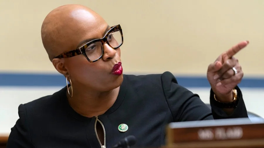 Oversight Democrats call for hearing with Epstein victims