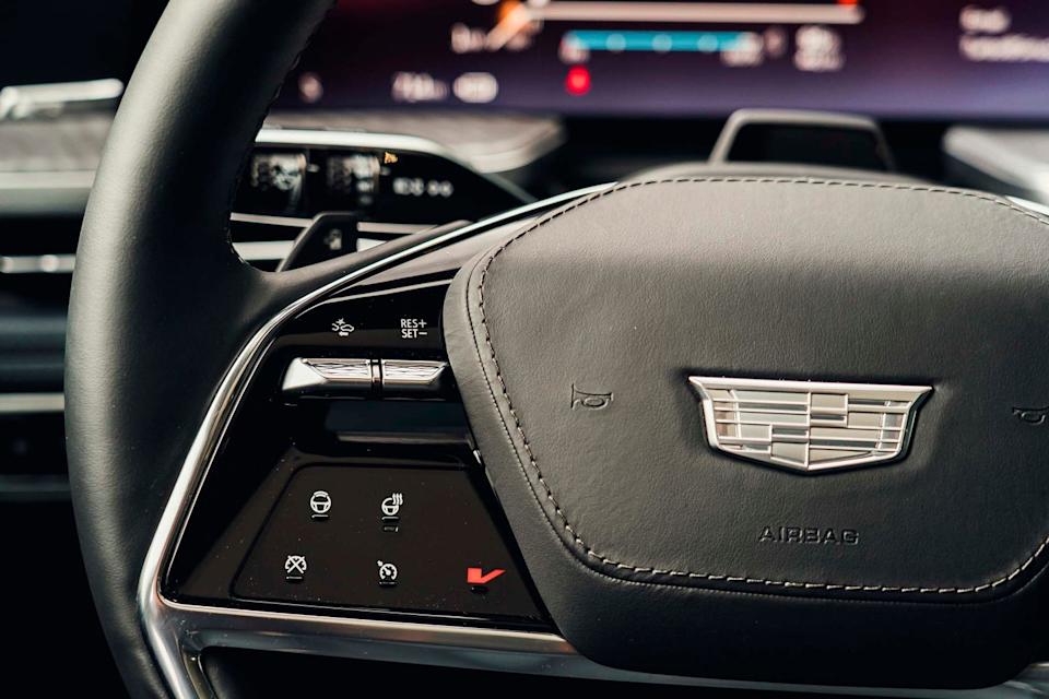 2025 cadillac escalade iq