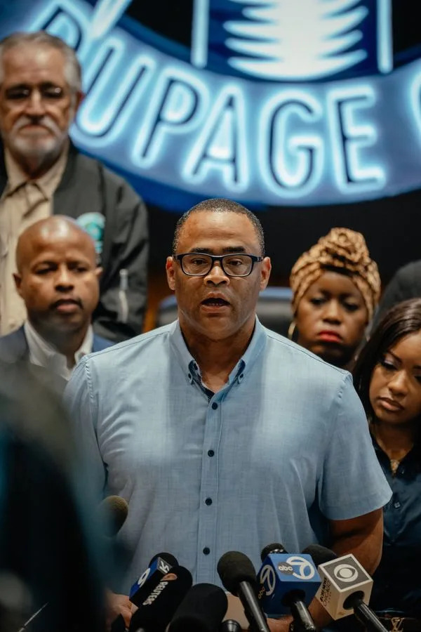 Rep. Marc Veasey, D-Fort Worth, speaks at a press conference with members of the Texas House Democratic Caucus at IBEW Local 701 in Warrenville, Ill., on Monday, Aug. 4, 2025.