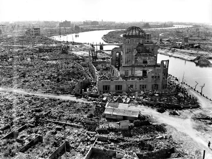 Photos of Hiroshima and Nagasaki in 1945 and today