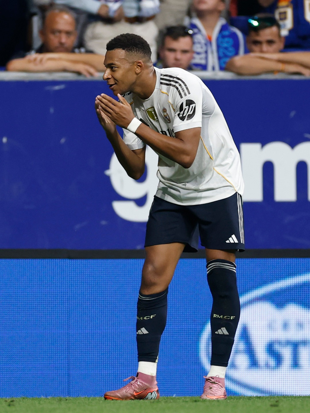 Mbappe lập cú đúp, Real Madrid 'bắt nạt' tân binh