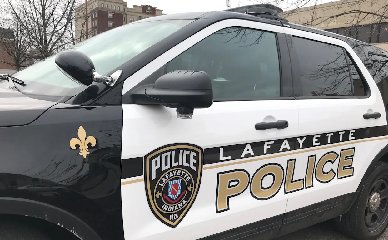 Police: 4 adults and a 17-year-old girl arrested after a group shoplifting outing