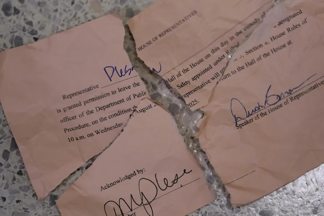 Texas Democrats tear ‘permission slips’ imposed by Republican house speaker